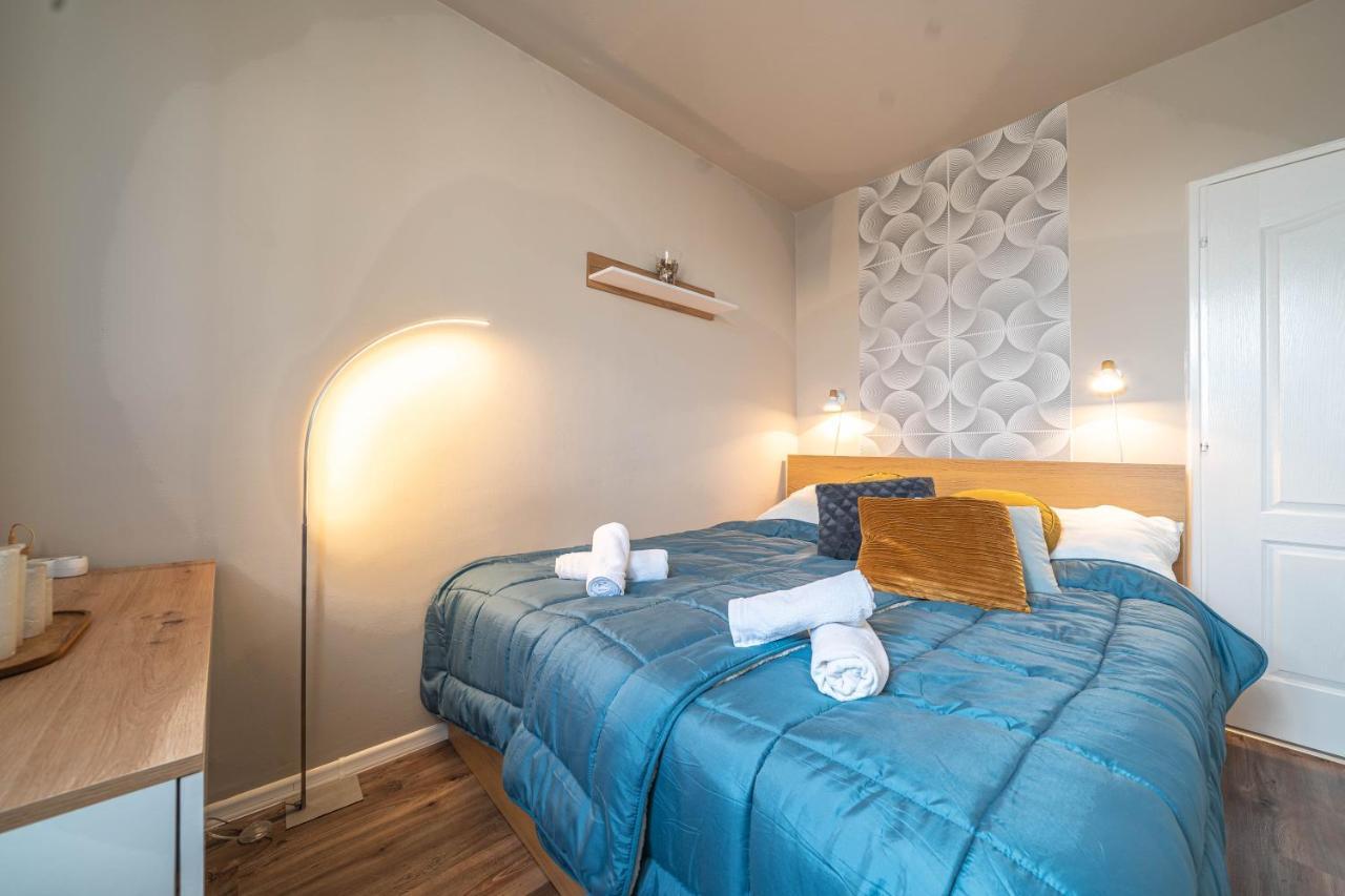 Pastelle Apartment With Own Parking Place Будапеща Екстериор снимка
