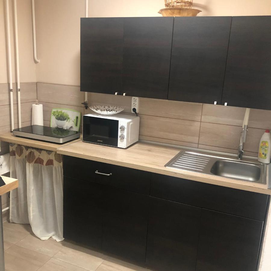 Pastelle Apartment With Own Parking Place Будапеща Екстериор снимка